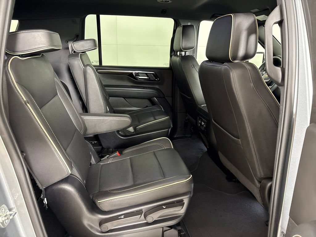 Certified 2025 Chevrolet Suburban Premier RWD image 24