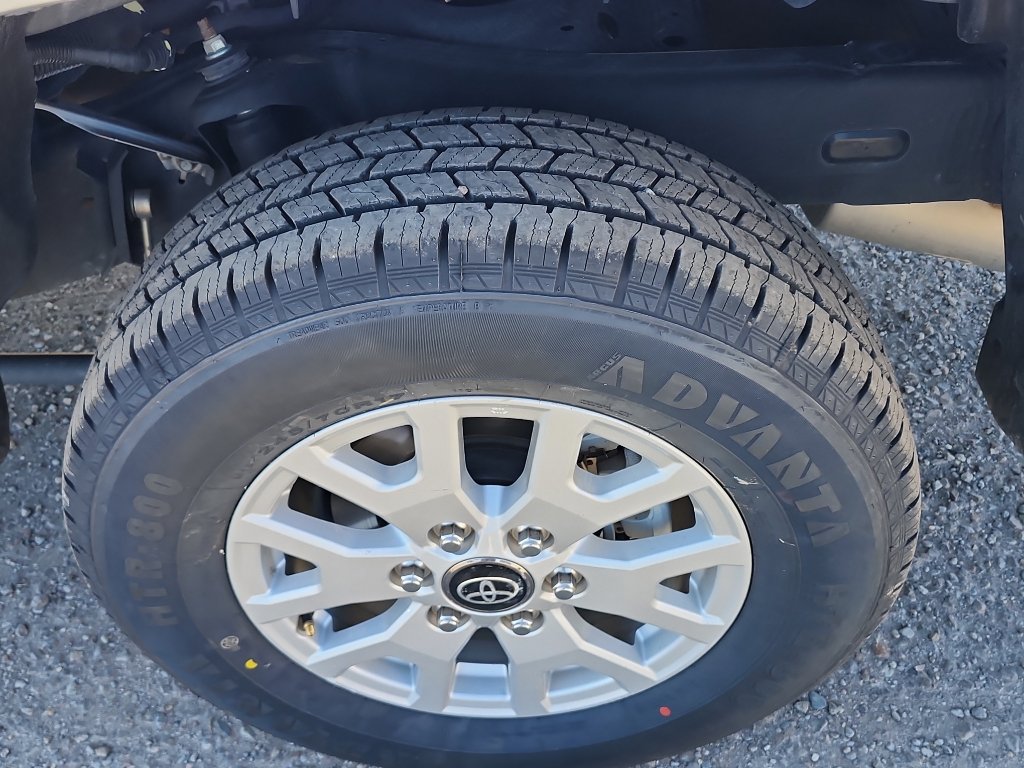 Used 2024 Toyota Tacoma SR5 image 11