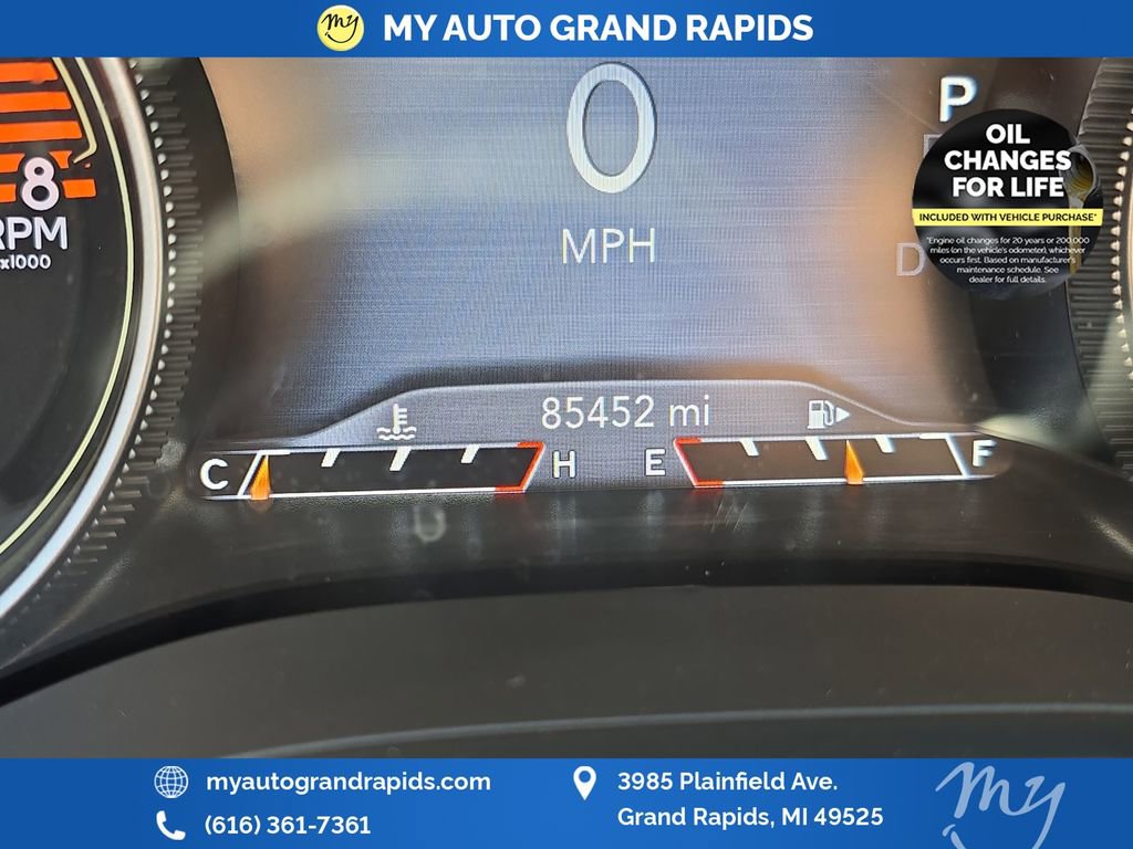 Used 2020 Jeep Cherokee Trailhawk w/ Cold Weather Group AWD/4WD image 18
