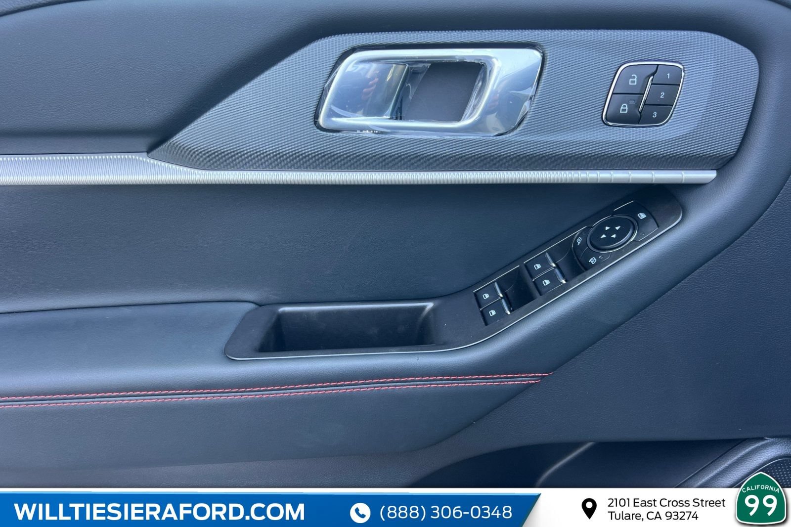 New 2026 Ford Explorer ST-Line w/ ST-Line Street Pack AWD/4WD image 12