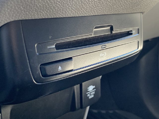Used 2018 Honda Odyssey Elite image 11