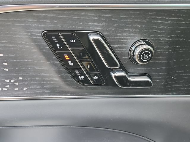 New 2026 Cadillac Lyriq V AWD/4WD image 11
