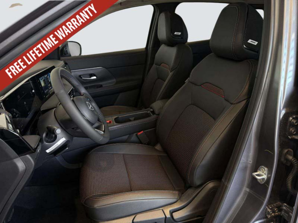 New 2027 Nissan Kicks SR w/ SR Premium Package AWD/4WD image 28