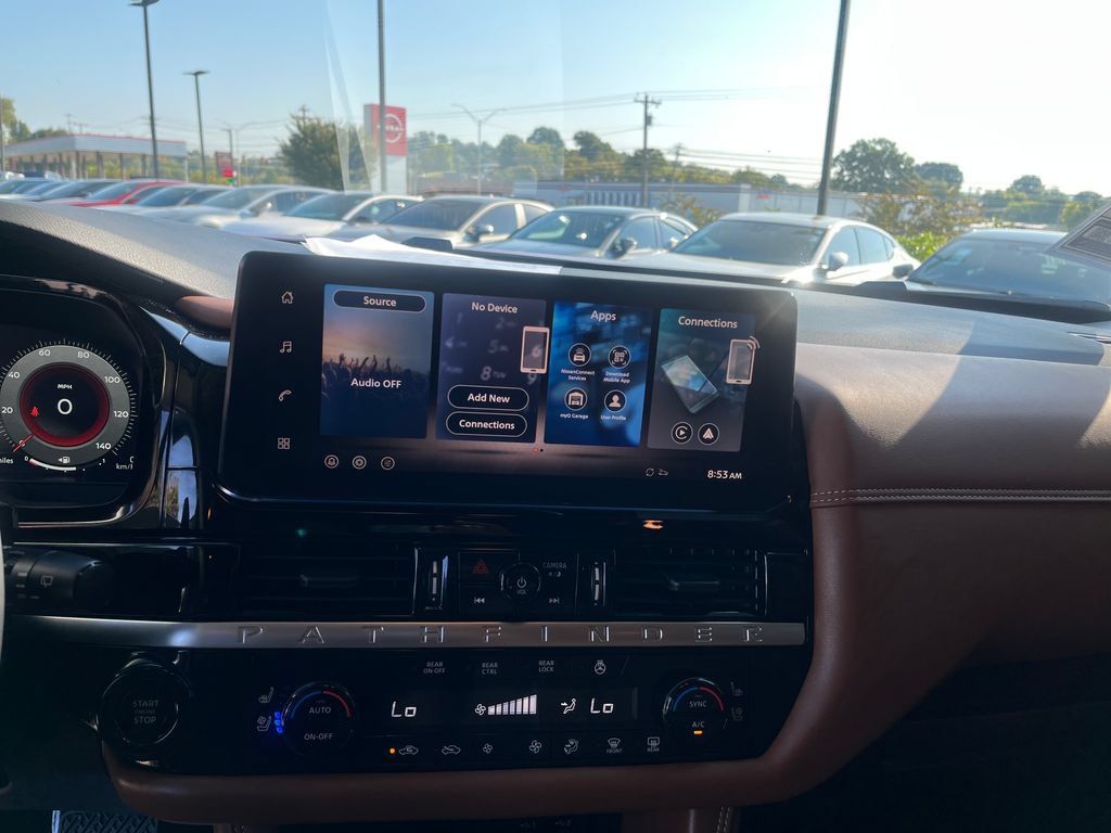Used 2026 Nissan Pathfinder Platinum AWD/4WD image 19