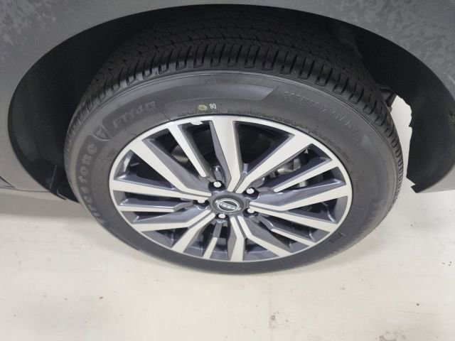 Used 2024 Nissan Kicks SR FWD image 35
