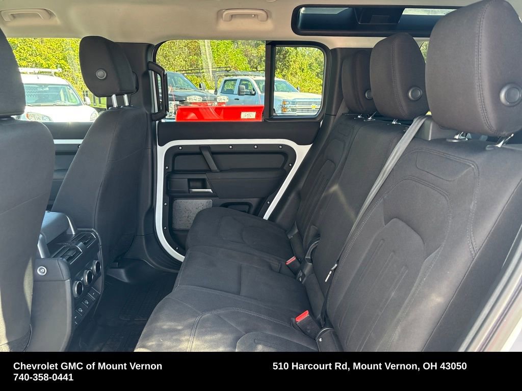 Used 2022 Land Rover Defender 110 image 25