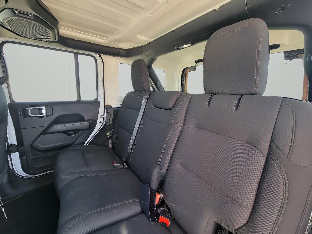 Used 2020 Jeep Wrangler Unlimited Sahara image 27