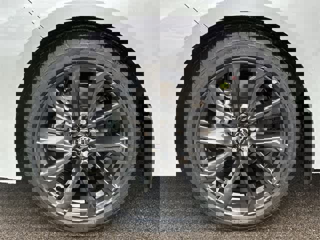 New 2024 Toyota Corolla SE image 5