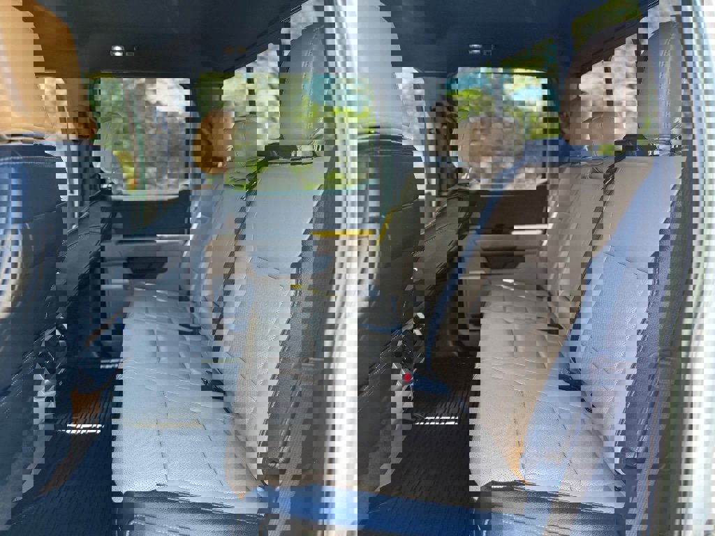 Used 2022 Ford F150 Lariat w/ Max Trailer Tow Package image 18