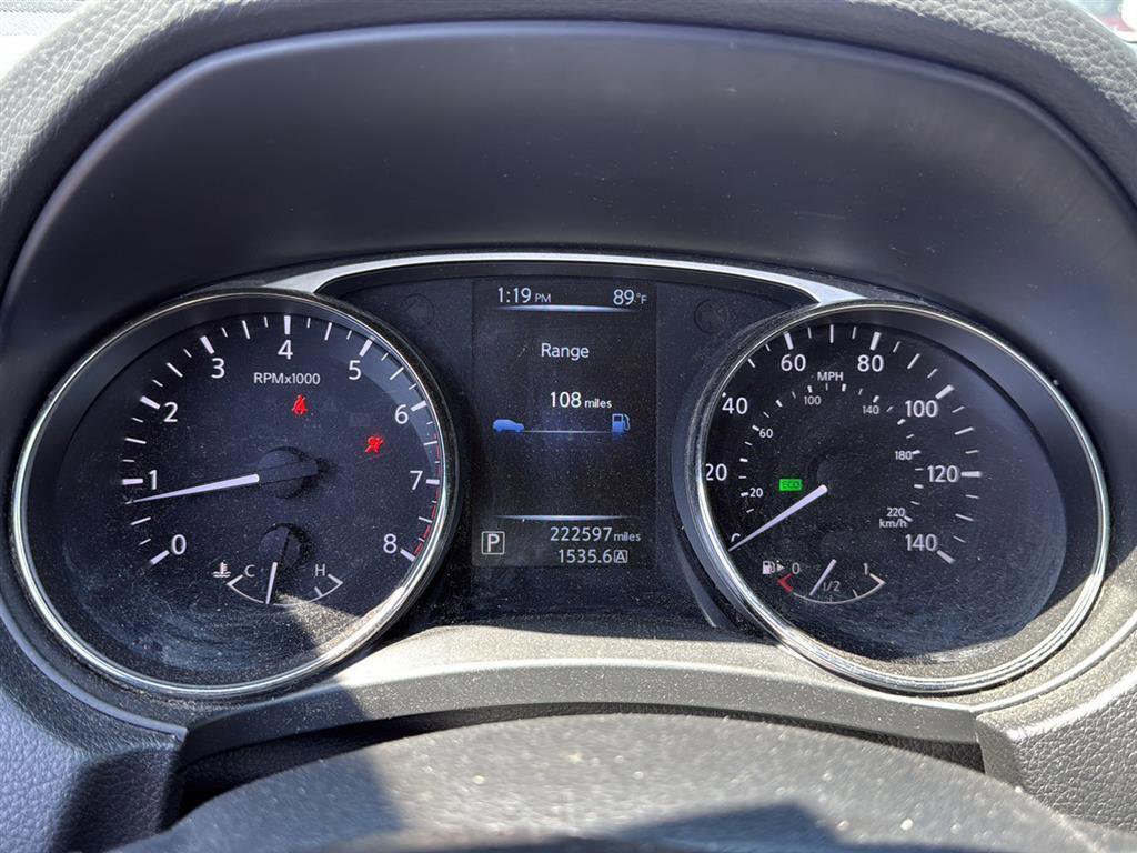 Used 2016 Nissan Rogue S FWD image 3