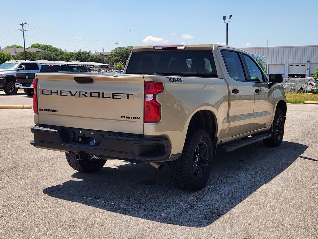 Used 2022 Chevrolet Silverado 1500 Custom Trail Boss AWD/4WD image 4