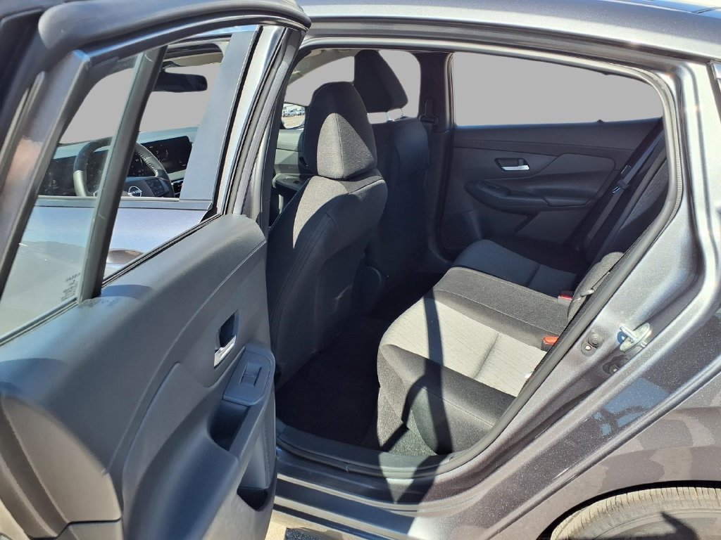 Used 2026 Nissan Sentra SV w/ SV Convenience Package FWD image 23