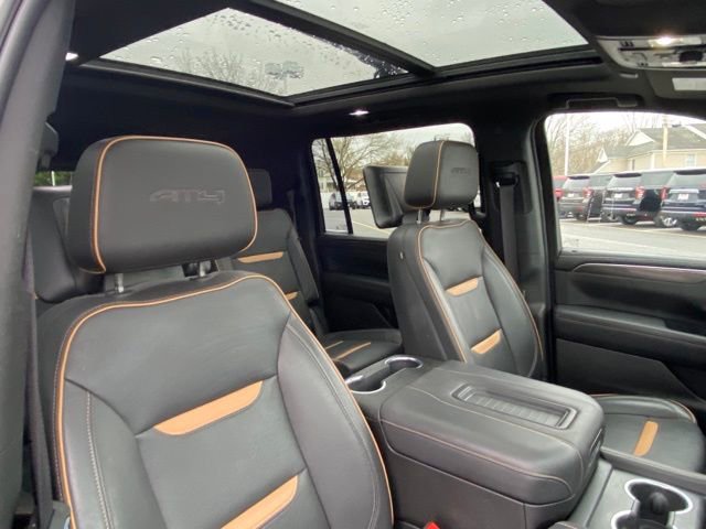 Used 2023 GMC Yukon XL AT4 w/ AT4 Premium Package image 23