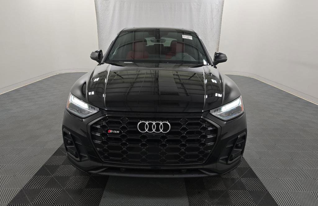 Used 2023 Audi SQ5 Premium Plus w/ Premium Plus Package image 2