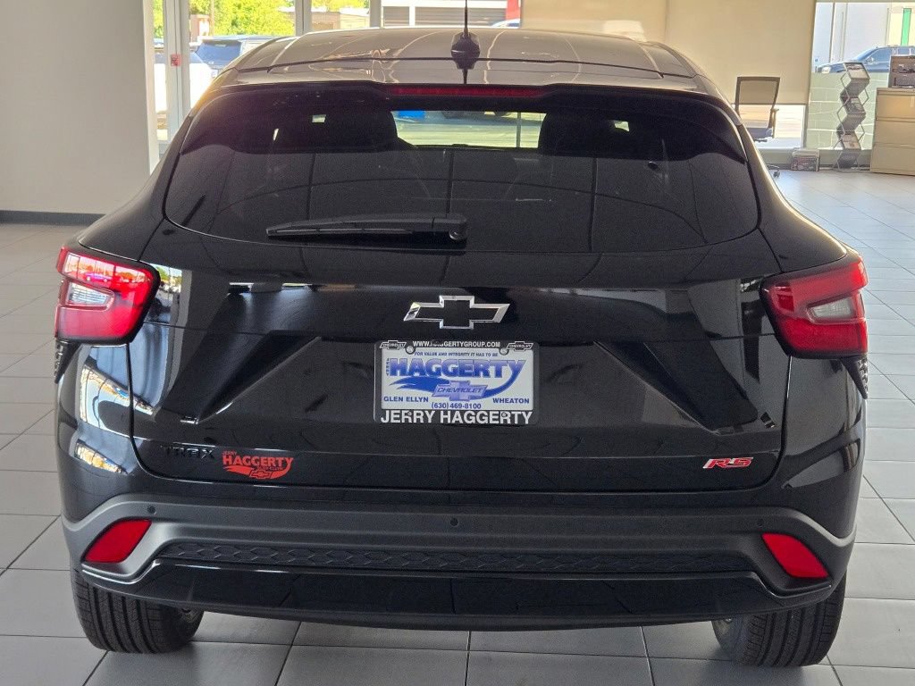 New 2026 Chevrolet Trax RS w/ Driver Confidence Package FWD image 11