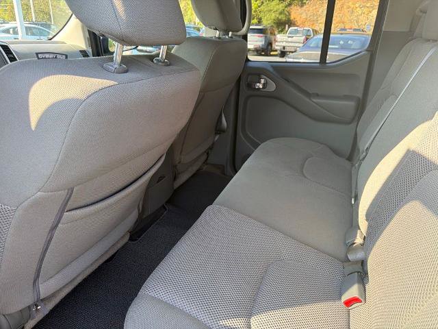 Certified 2021 Nissan Frontier SV w/ Midnight Edition Floor Mats AWD/4WD image 16