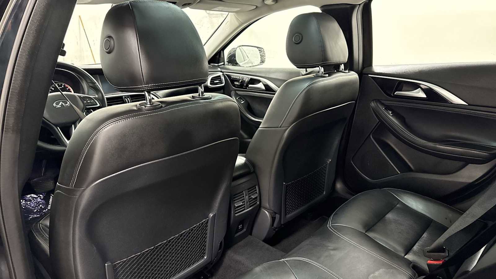 Used 2018 INFINITI QX30 AWD image 26