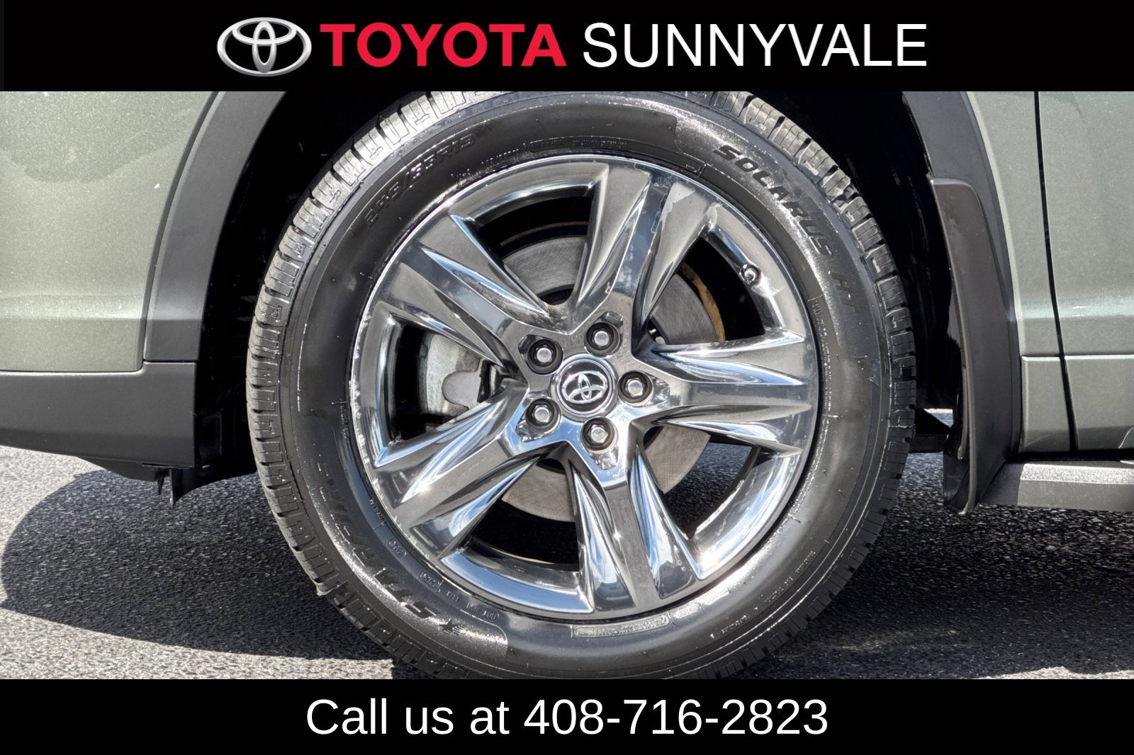 Used 2019 Toyota Highlander Limited Platinum AWD/4WD image 12
