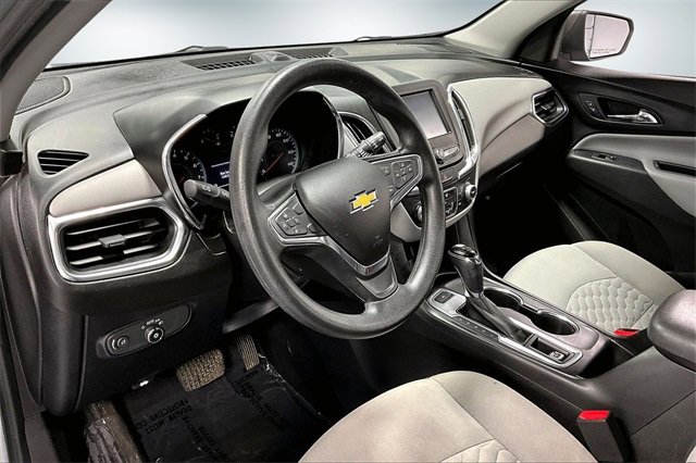 Used 2018 Chevrolet Equinox LS image 16