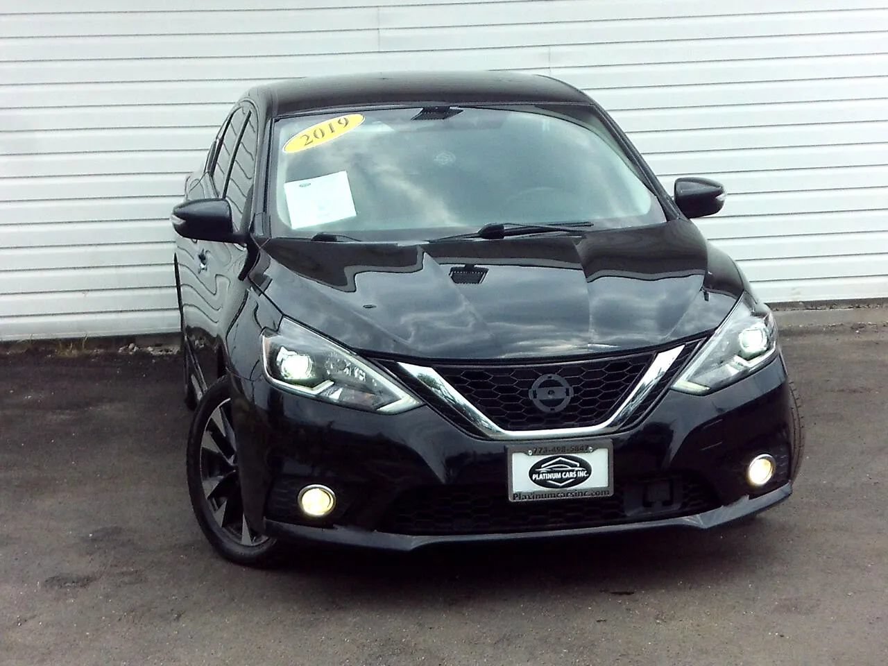 Used 2019 Nissan Sentra SR FWD image 1