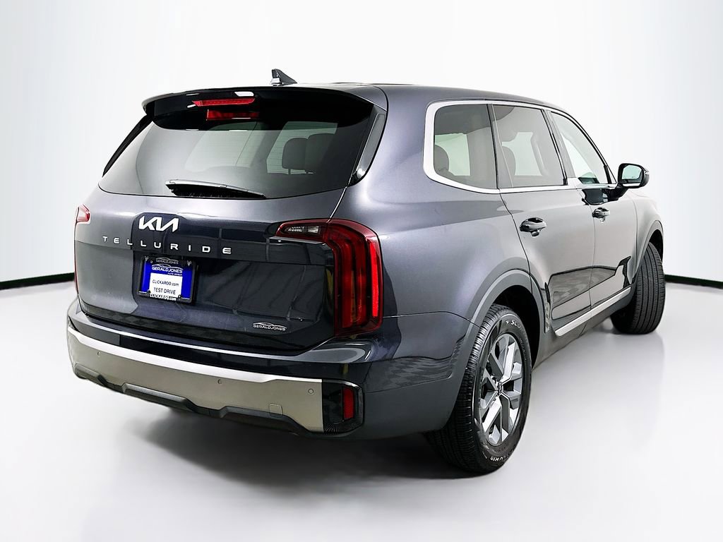Used 2025 Kia Telluride LX FWD image 7