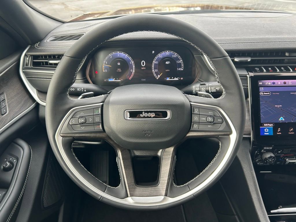 New 2025 Jeep Grand Cherokee Limited image 7