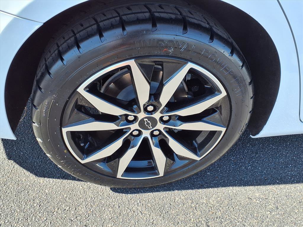 Used 2023 Chevrolet Malibu RS image 19