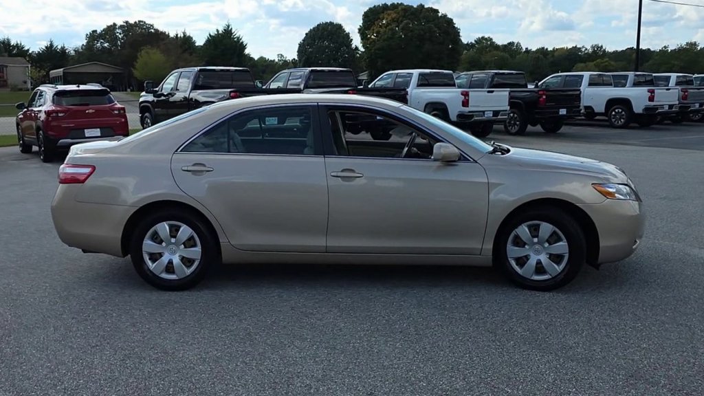 Used 2007 Toyota Camry LE FWD image 9