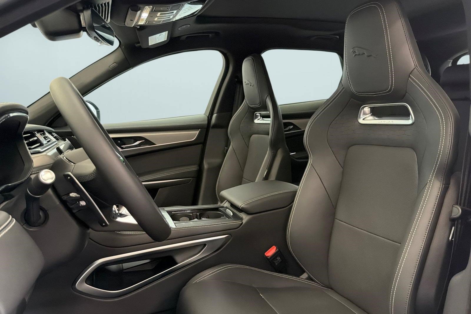 New 2026 Jaguar F-PACE R-Dynamic S AWD/4WD image 5
