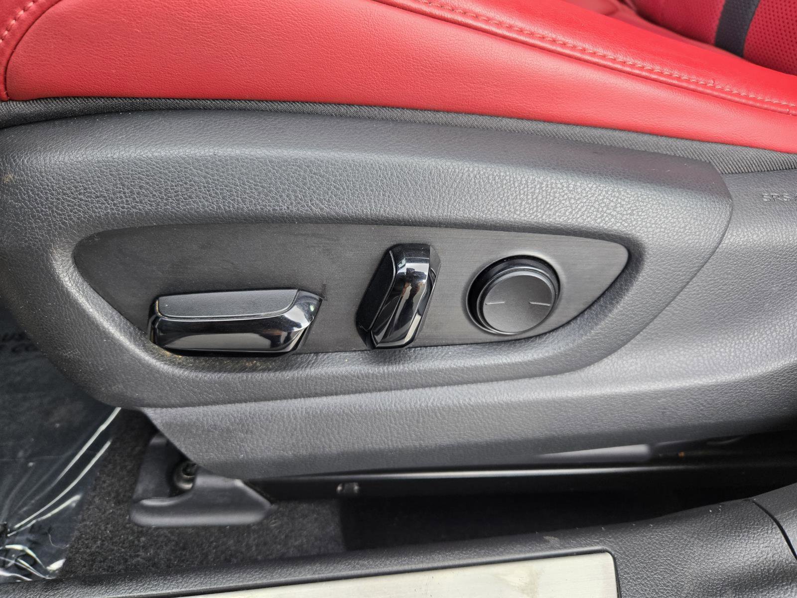 Used 2019 Lexus UX 200 F Sport w/ F Sport Premium Package image 22