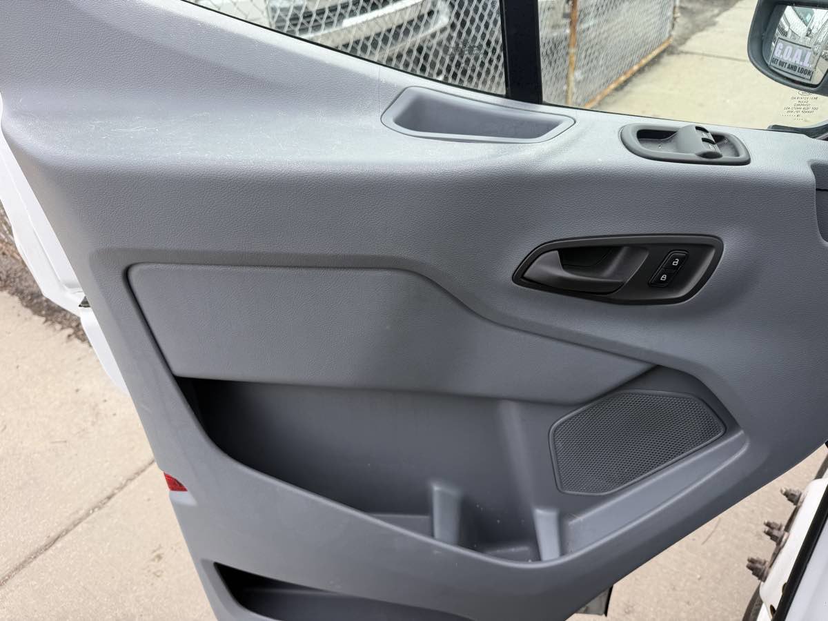 Used 2018 Ford Transit 350 156 DRW RWD image 11