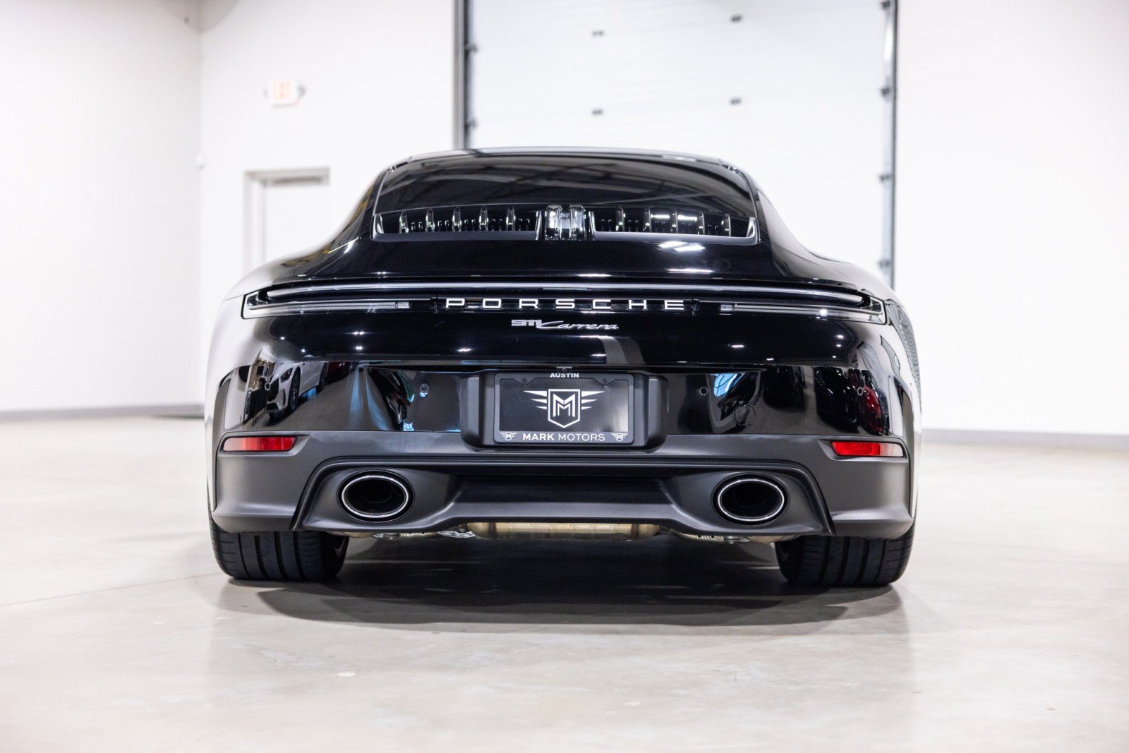 Used 2025 Porsche 911 Carrera RWD image 5
