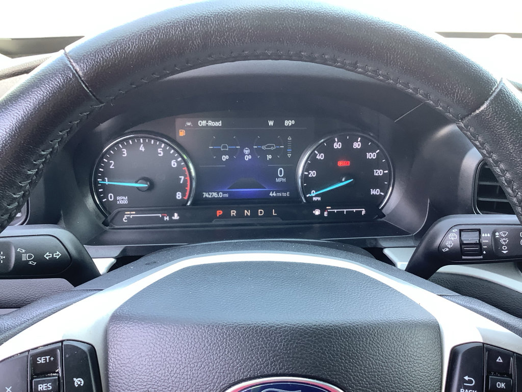 Used 2022 Ford Explorer XLT image 14