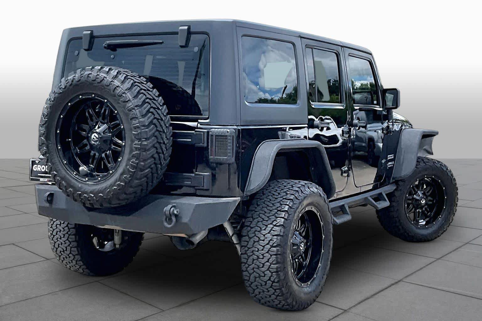 Used 2014 Jeep Wrangler Unlimited Sport AWD/4WD image 12