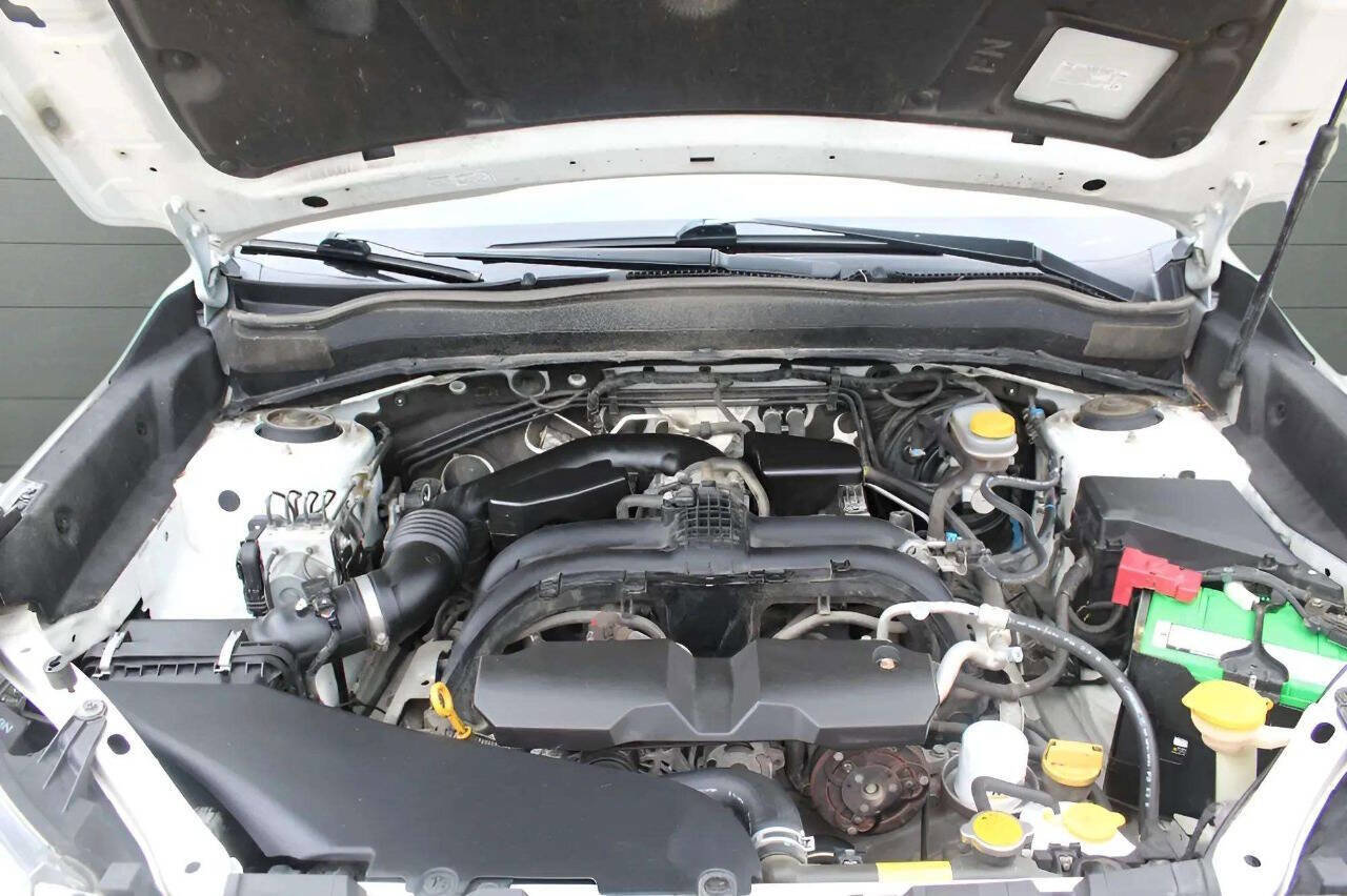 Used 2017 Subaru Forester 2.5i Premium w/ All-Weather Package image 24