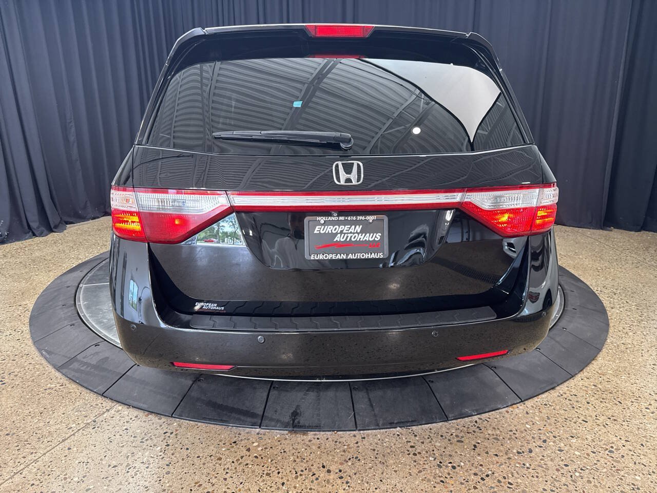 Used 2013 Honda Odyssey Touring Elite image 5