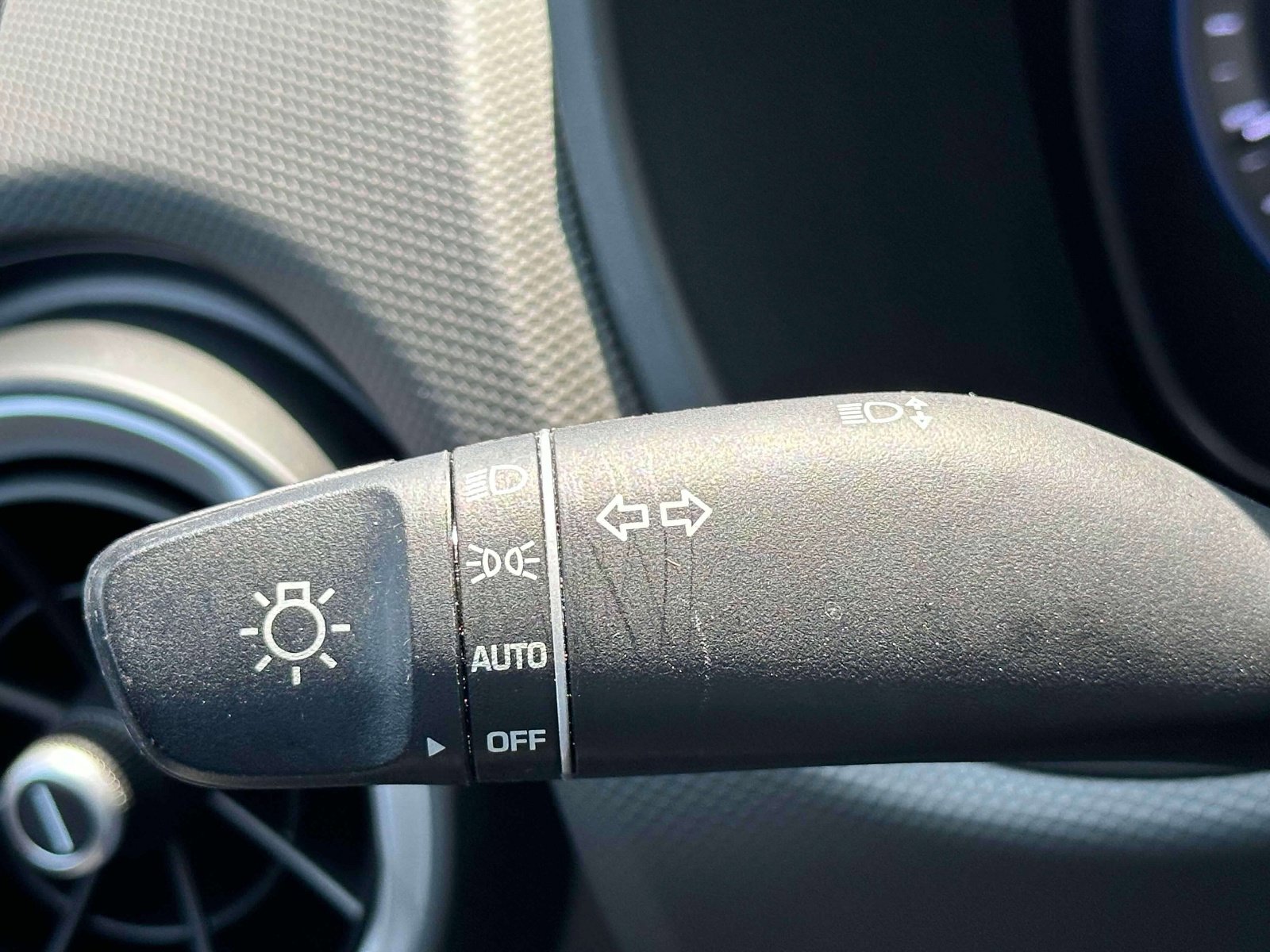 Used 2022 Hyundai Kona SE w/ Cargo Package image 4