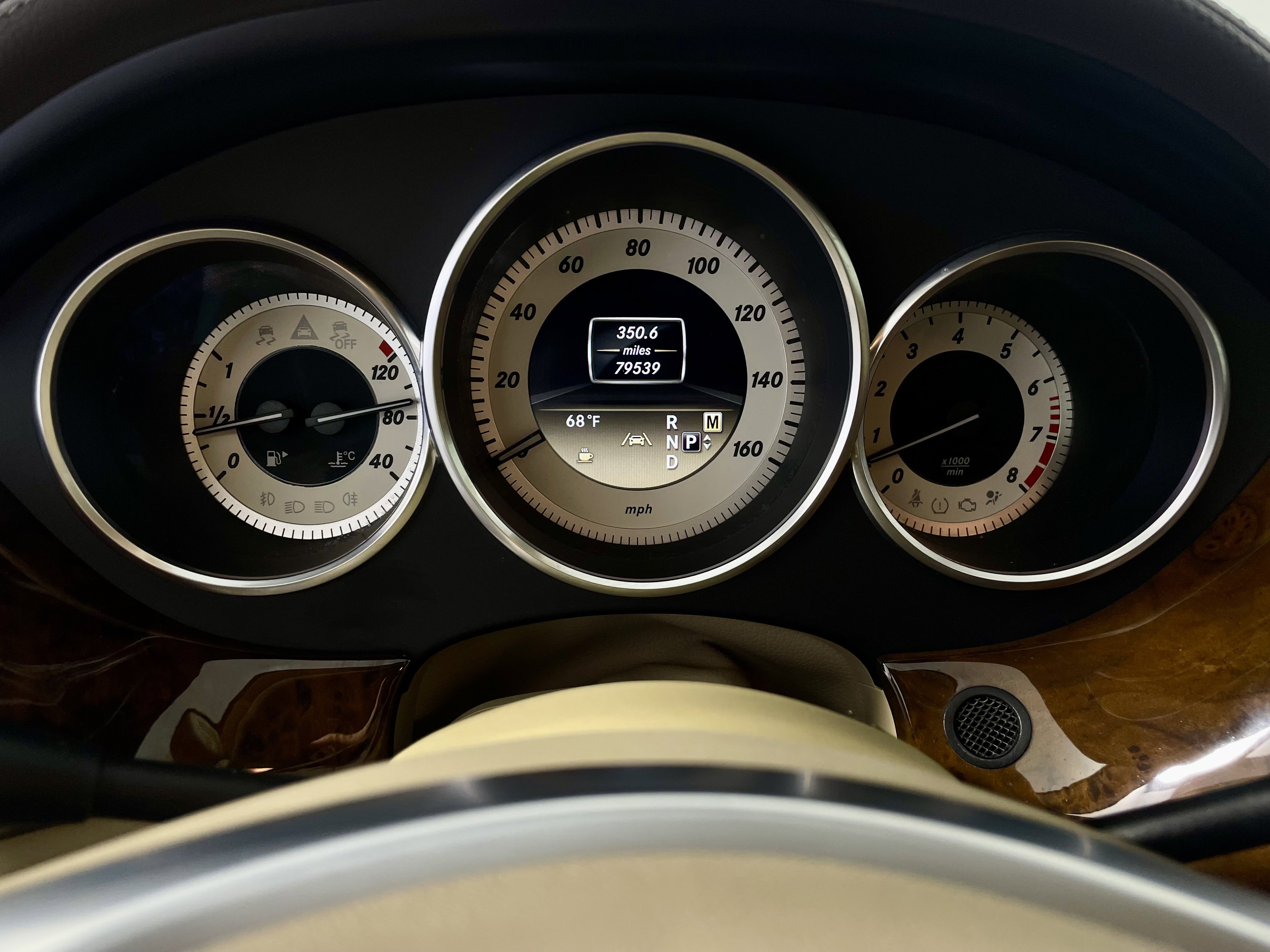 Used 2012 Mercedes-Benz CLS 550 image 18