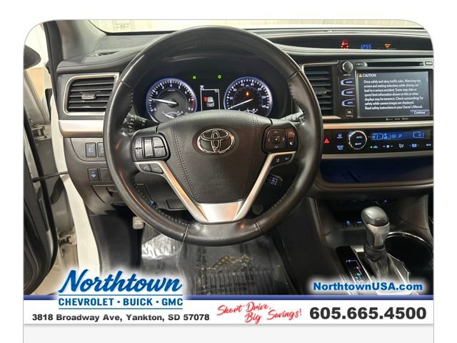 Used 2018 Toyota Highlander Limited image 14