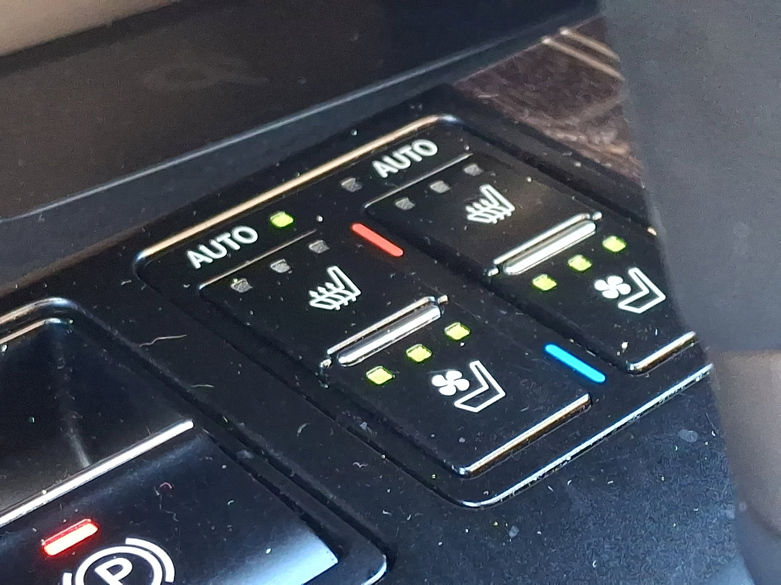 Certified 2022 Lexus RX 450h AWD w/ Luxury Package image 25