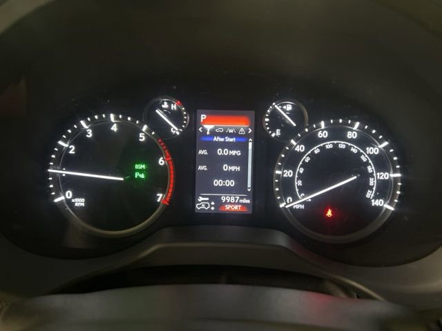 Used 2023 Lexus GX 460 Luxury w/ Sport Design Package AWD/4WD image 12