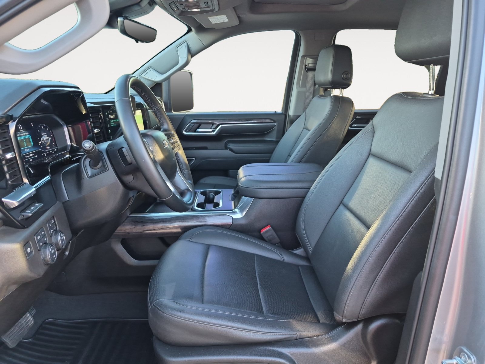 Used 2025 Chevrolet Silverado 2500 LTZ w/ Trail Boss Package AWD/4WD image 23