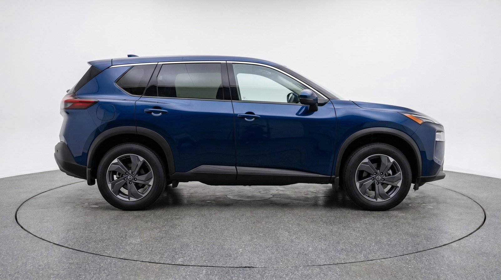 Used 2025 Nissan Rogue SV FWD image 11