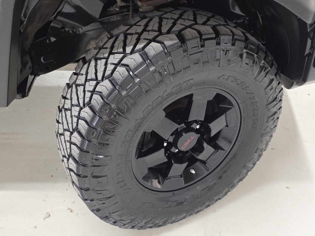 Used 2012 Toyota FJ Cruiser 4WD w/ Trail Teams Special Edition image 48