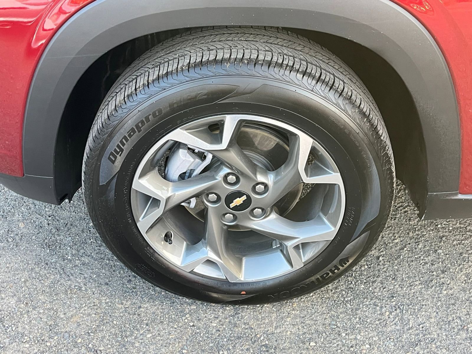 Used 2025 Chevrolet Trax LT w/ LT Convenience Package image 28