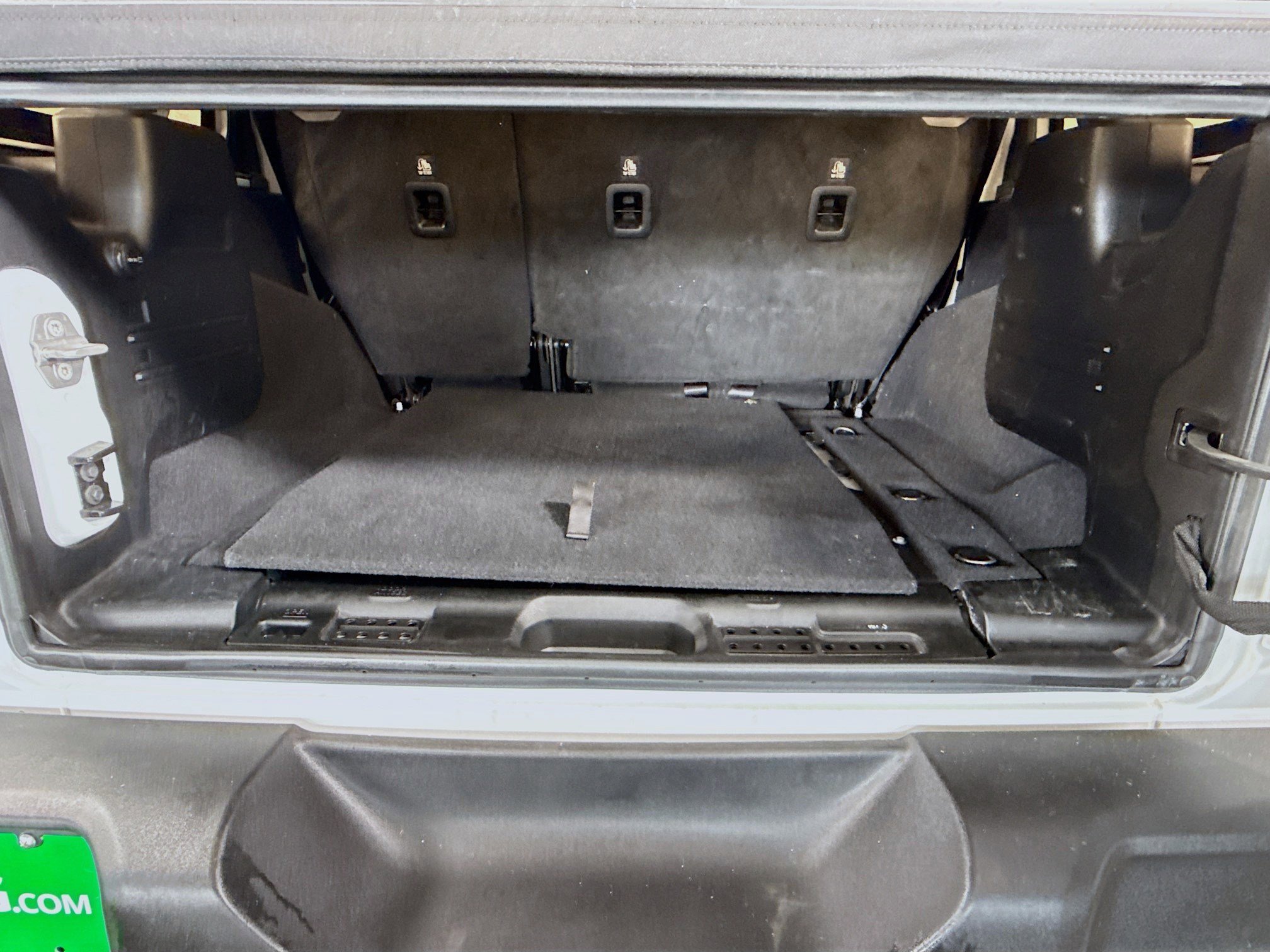 Used 2018 Jeep Wrangler Unlimited Sport S image 35