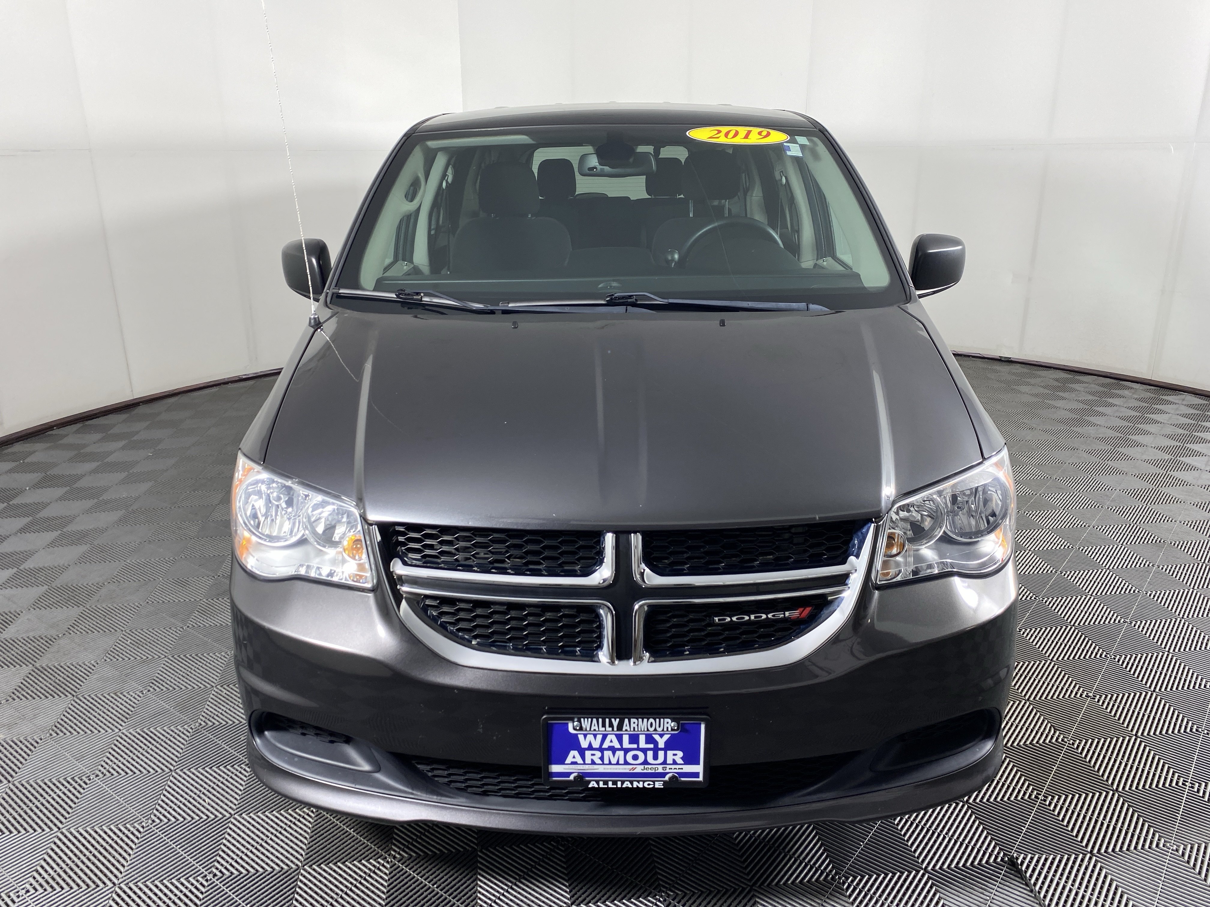 Used 2019 Dodge Grand Caravan SE w/ UConnect Hands-Free Group FWD image 10