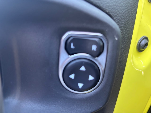 Used 2024 Jeep Wrangler Unlimited w/ Convenience Group AWD/4WD image 17