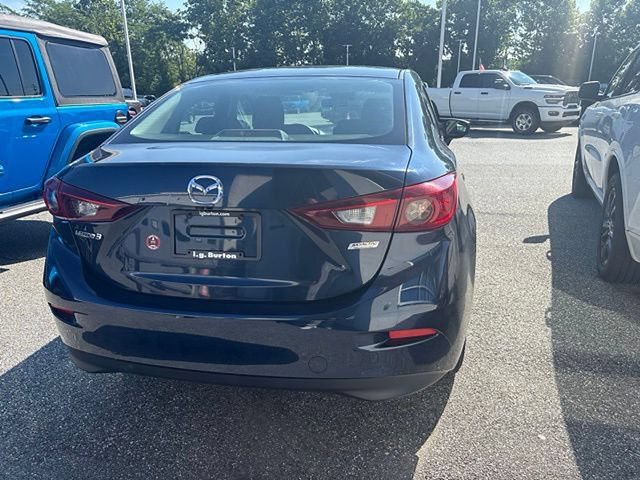 Used 2018 MAZDA MAZDA3 Sport FWD image 10