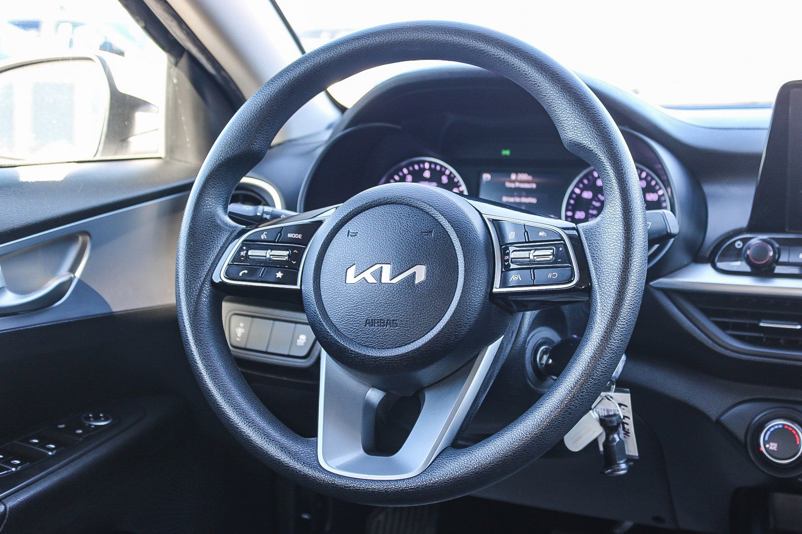 Used 2024 Kia Forte LX image 16